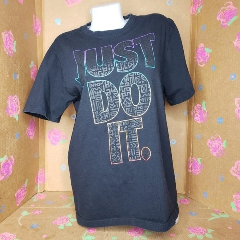 NIKE JUST DO IT BLACK RAINBOW LETTERS T SHIRT SIZE LARGE